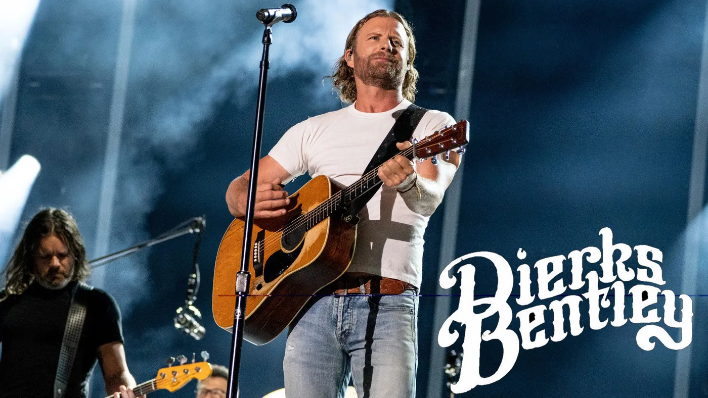 Dierks Bentley performing live
